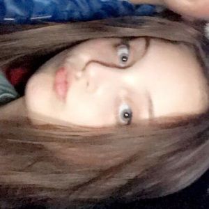 Meet your Posher, Chloe